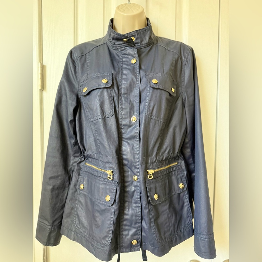 🆕 Tommy Hilfiger Dark Blue Wax Coated Utility Jacket with Gold Details 💙